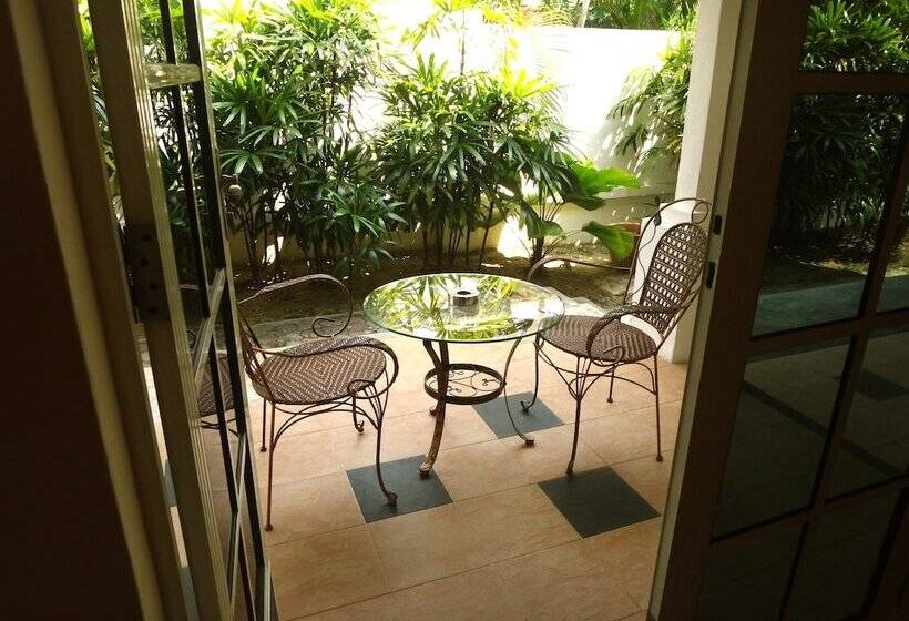 膳宿费 Rumah Putih Near Klia & Xiamen University