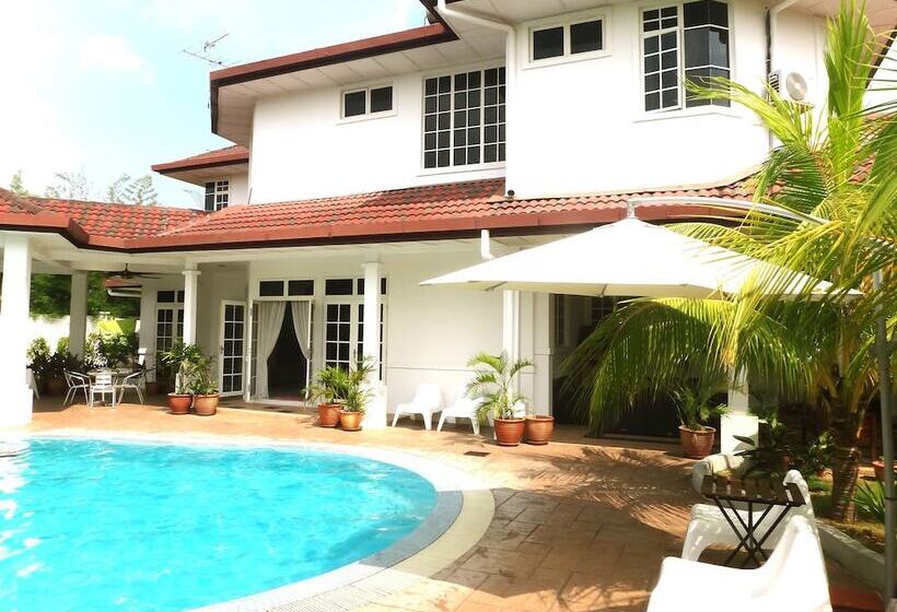 膳宿费 Rumah Putih Near Klia & Xiamen University