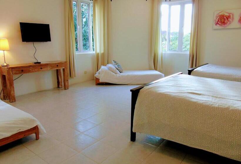 膳宿费 Rumah Putih Near Klia & Xiamen University