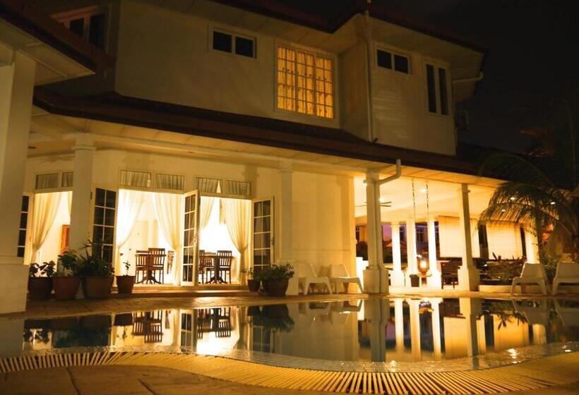 膳宿费 Rumah Putih Near Klia & Xiamen University