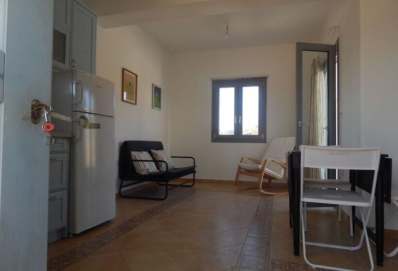 Victoria Studios & Apartments