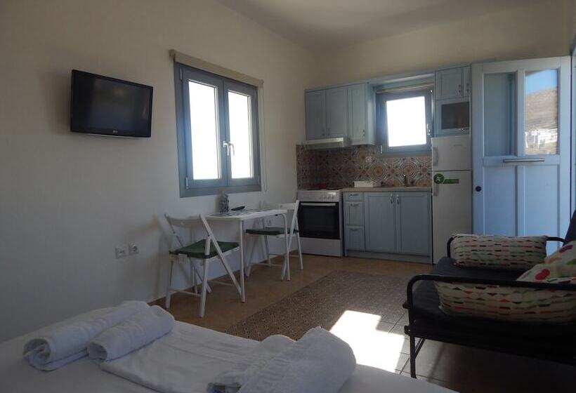 Victoria Studios & Apartments