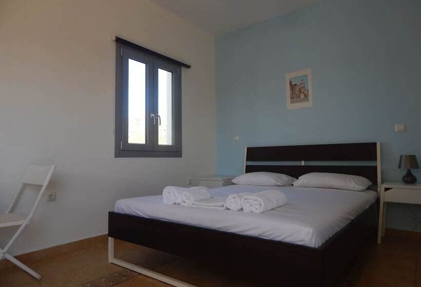 Victoria Studios & Apartments