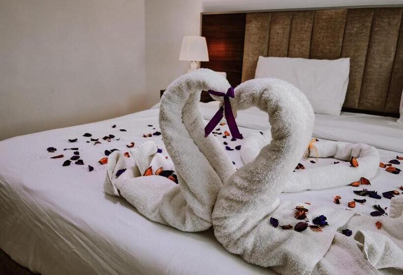 هتل Petra Jewel Luxury