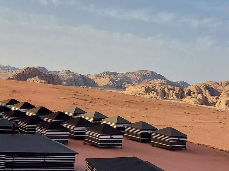 هتل Bedouin Future Camp