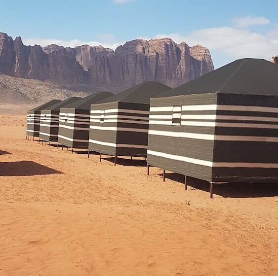 هتل Bedouin Future Camp