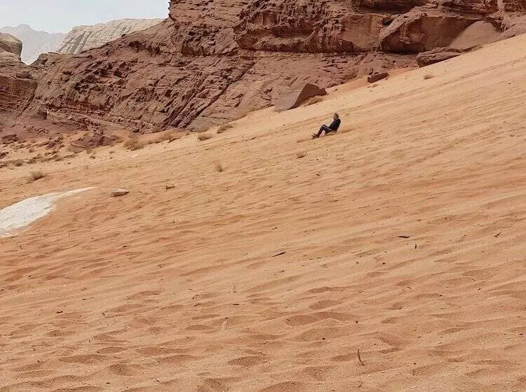هتل Bedouin Future Camp
