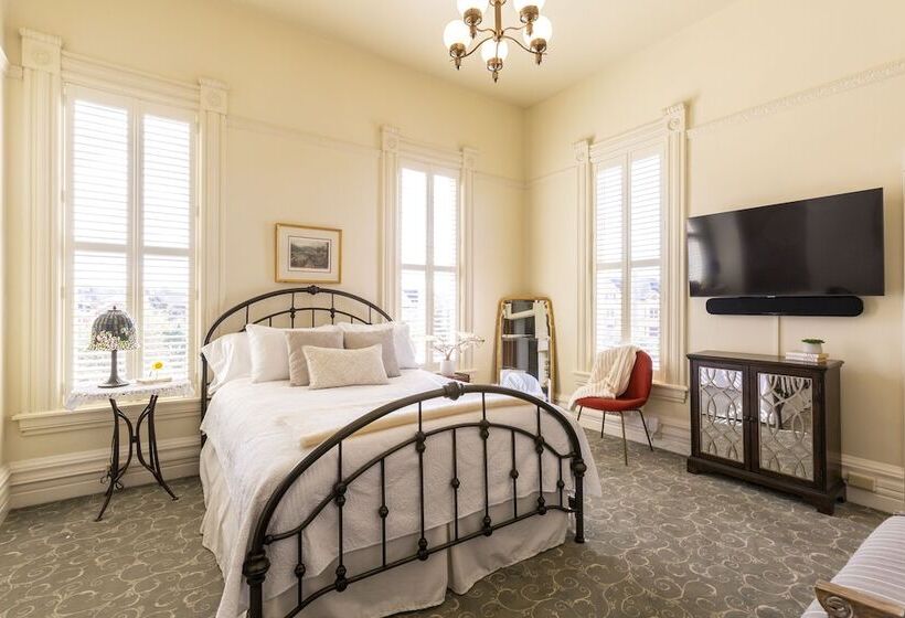 مبيت وإفطار Pinc Lady Mansion