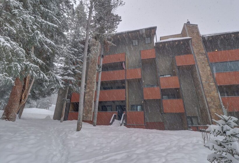 Cm321h Copper Mtn Inn Hotel Room By Redawning