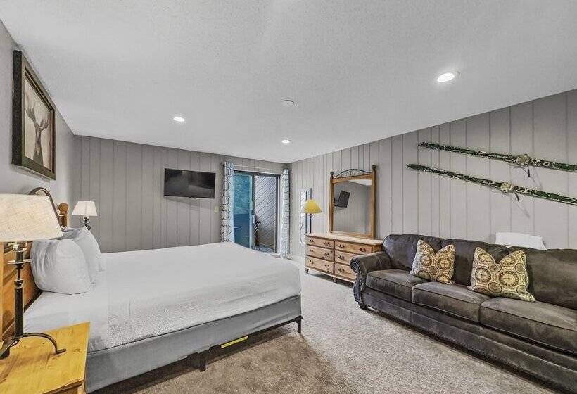 Cm321h Copper Mtn Inn Hotel Room By Redawning