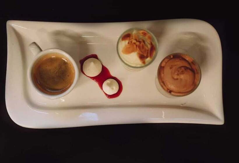 مسافرخانه 1 Rte De Contrevoz