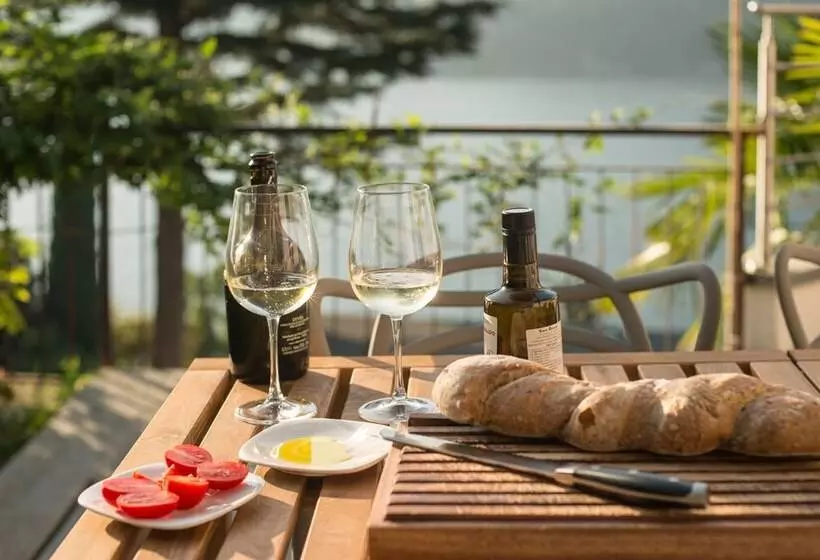 Hostelli Villa Olivo
