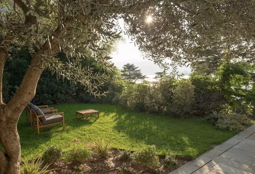 Hostelli Villa Olivo