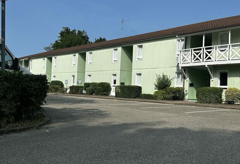 בית מלון כפרי Hôtel Gex