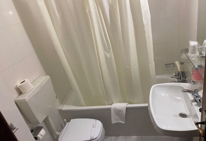 هتل Angelus Alojamento Local