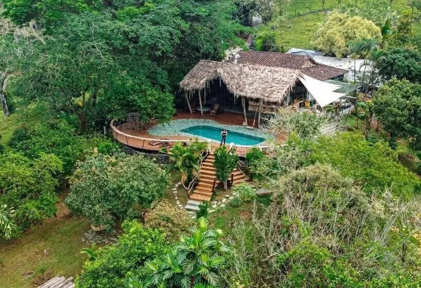 Hotelli Cerro Tusa Springs