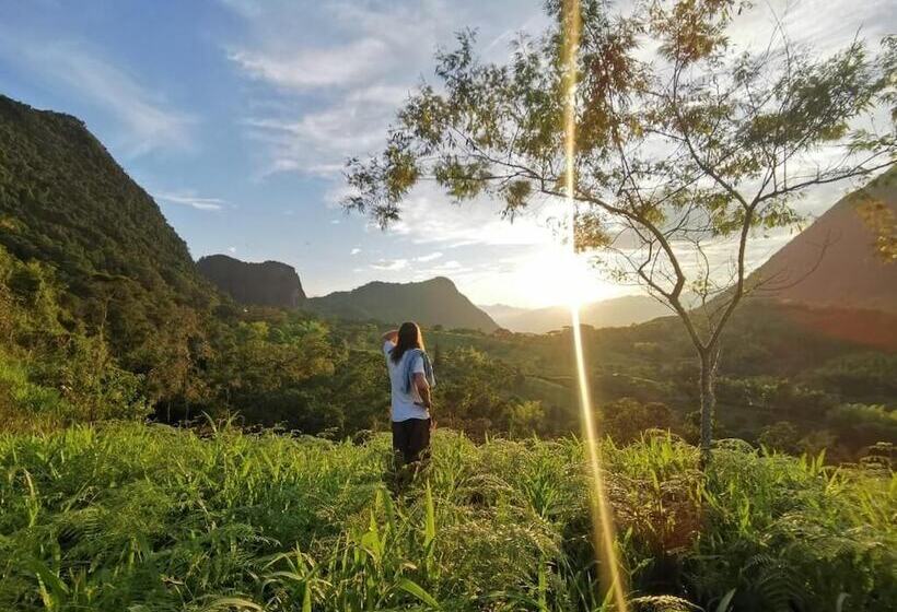 בית מלון כפרי Cerro Tusa Springs
