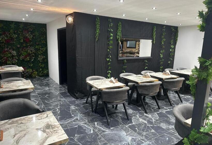 בית מלון כפרי Hôtel Gex