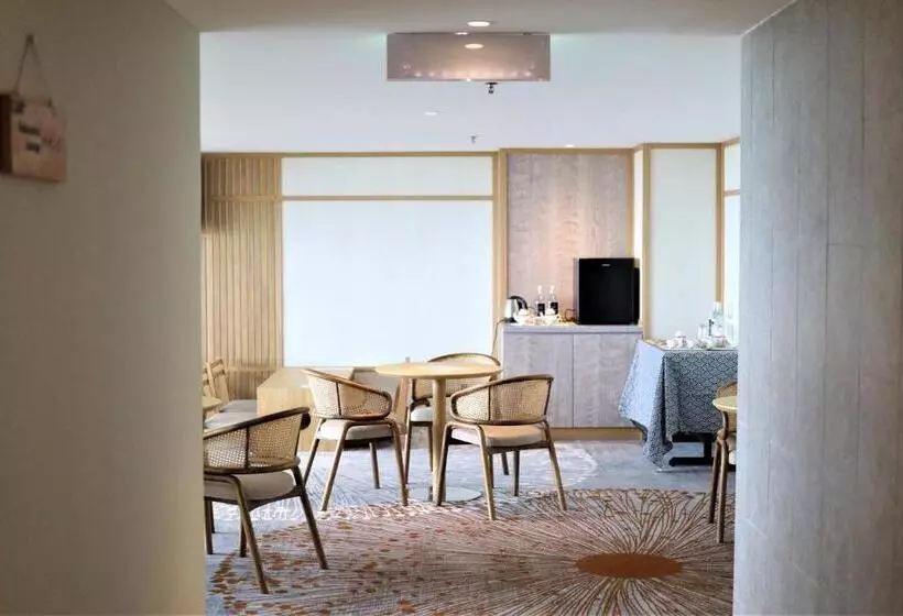 Hotelli Ksl Esplanade