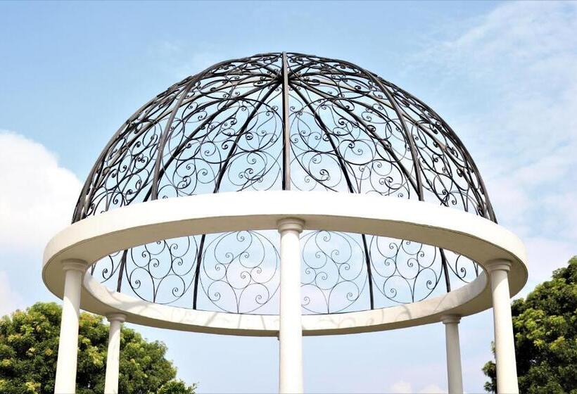 فندق Ksl Esplanade