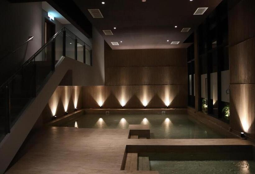 فندق Ksl Esplanade