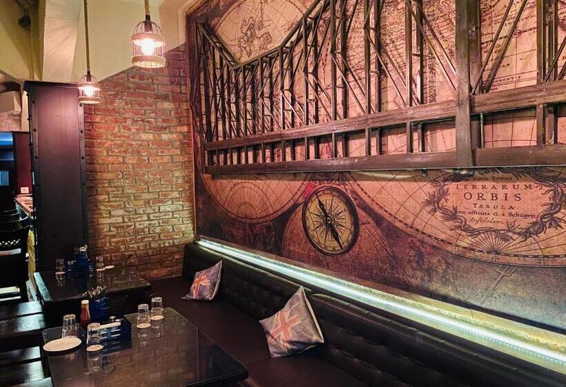 Отель Saluja Residency