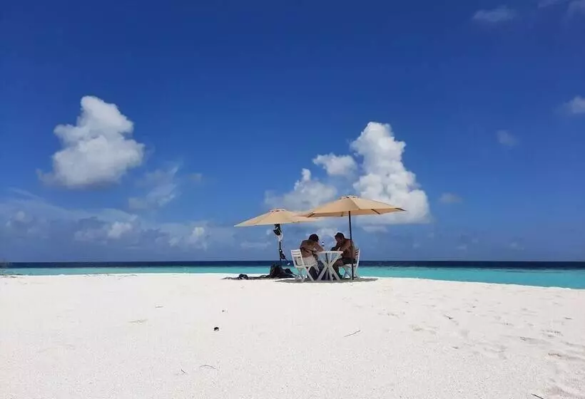 هتل Sands Grand