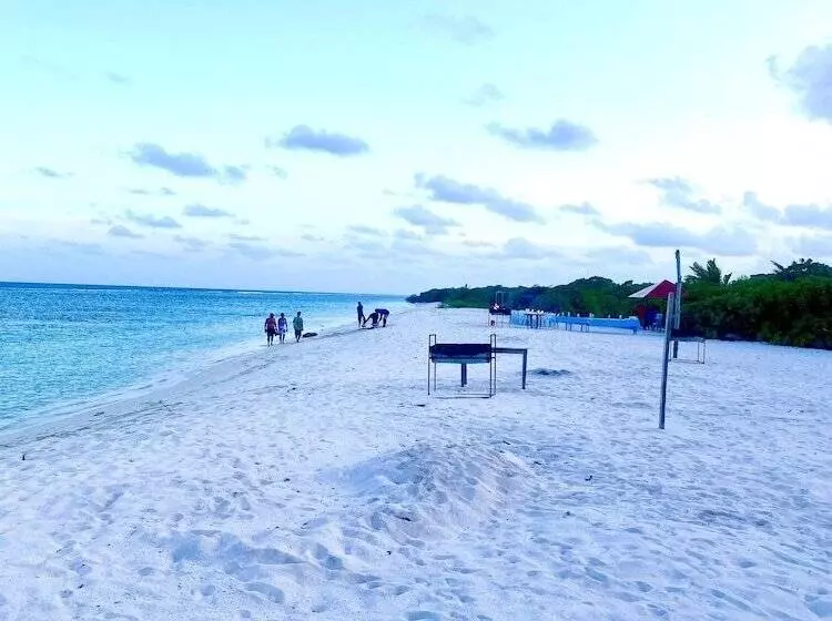هتل Sands Grand