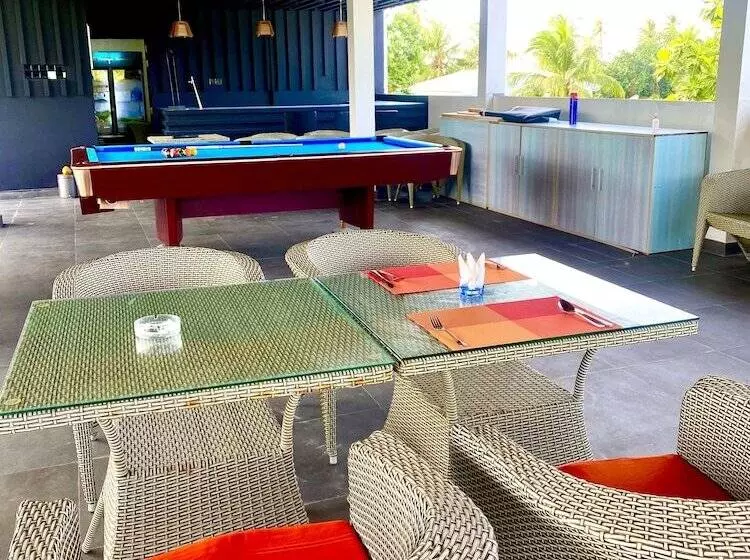 هتل Sands Grand
