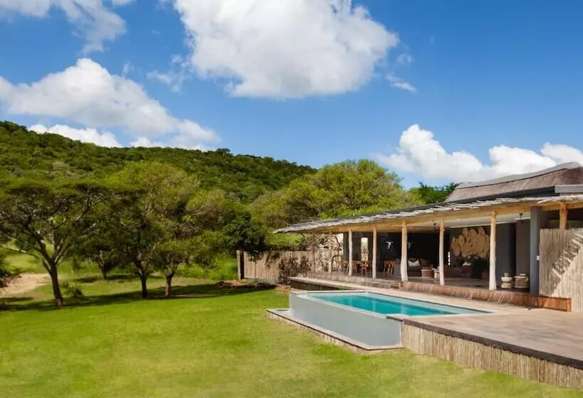 Hotelli Sungulwane Private Game Lodge