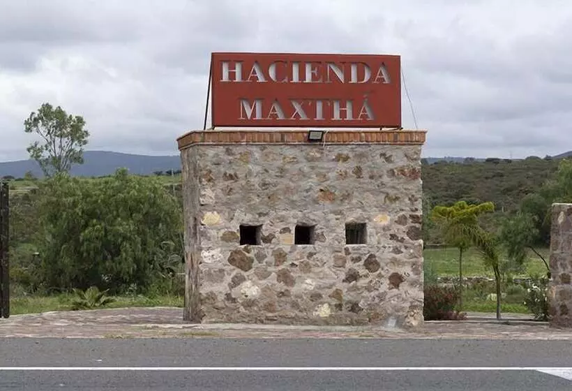Hotelli & Temazcal Hacienda Maxthá