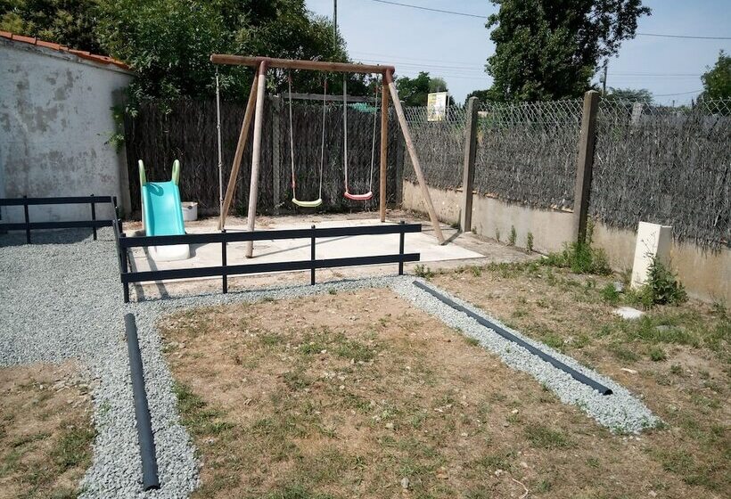 R & C   Room And Calm