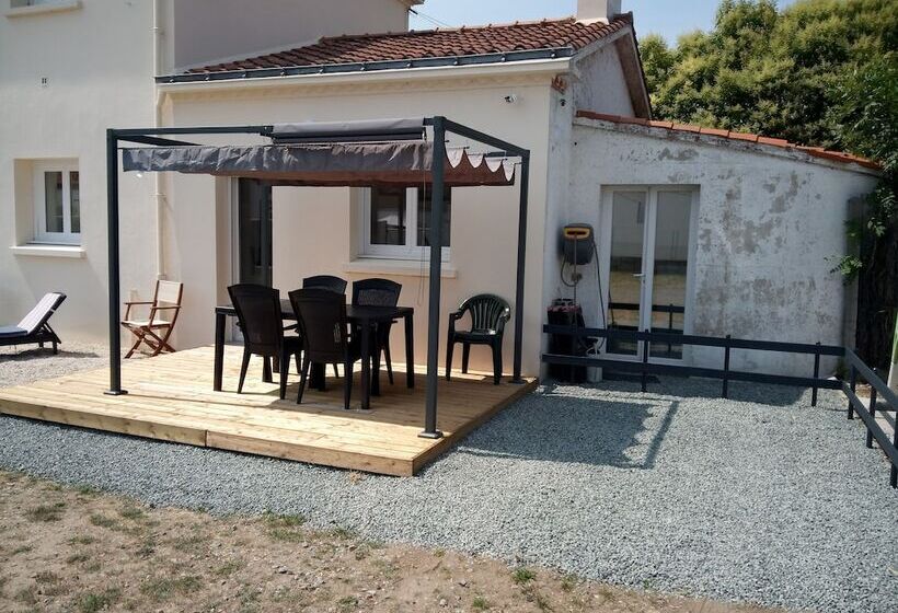 R & C   Room And Calm