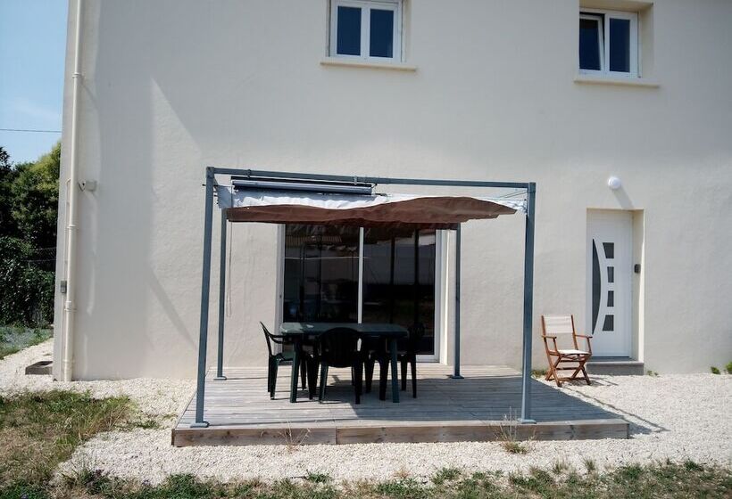 R & C   Room And Calm