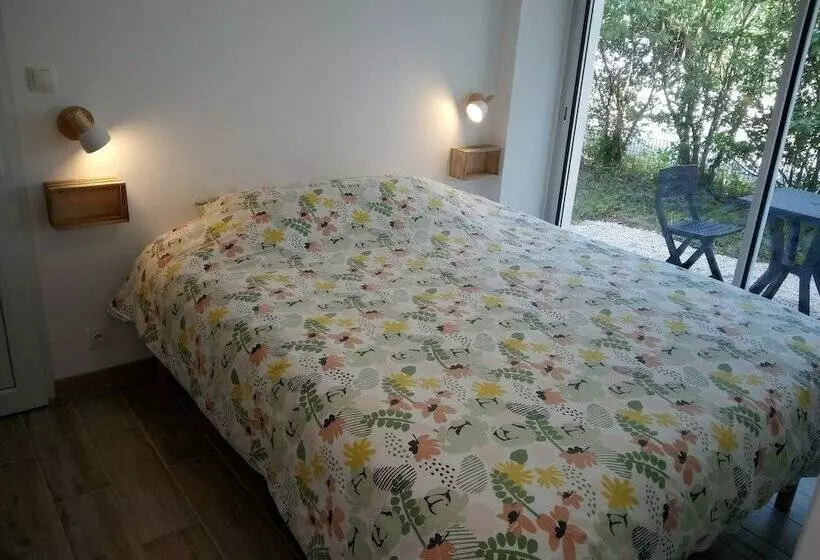 R & C   Room And Calm