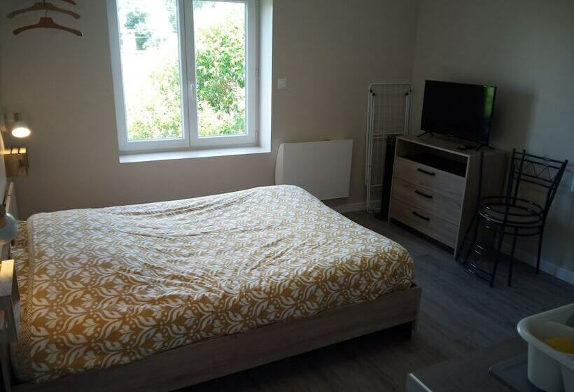 R & C   Room And Calm