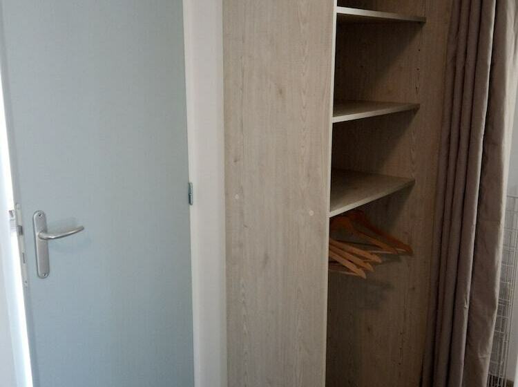 R & C   Room And Calm