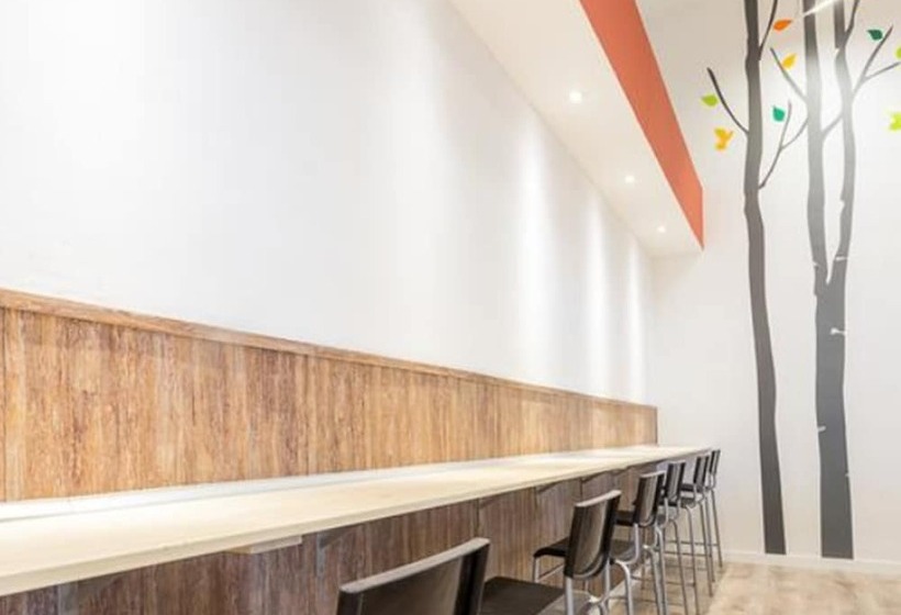 Ant Hostel Barcelona