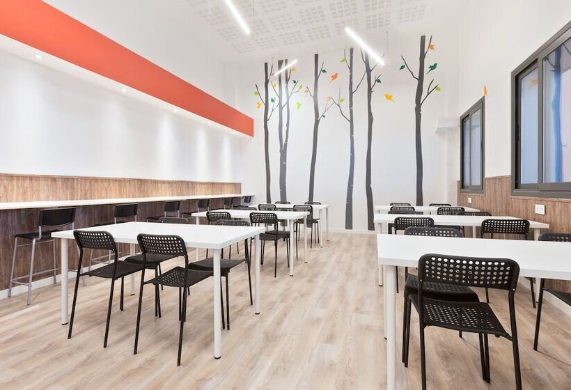 Ant Hostel Barcelona