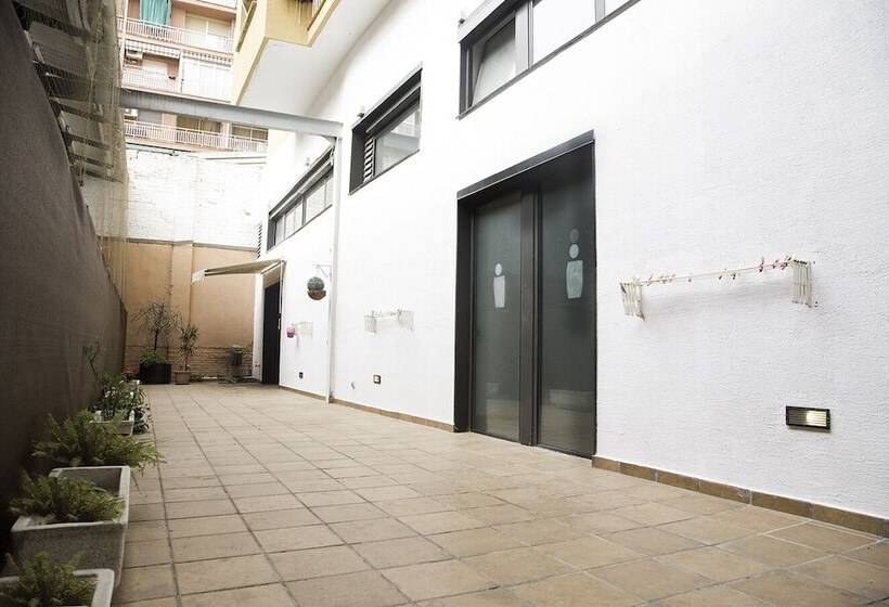 Ant Hostel Barcelona