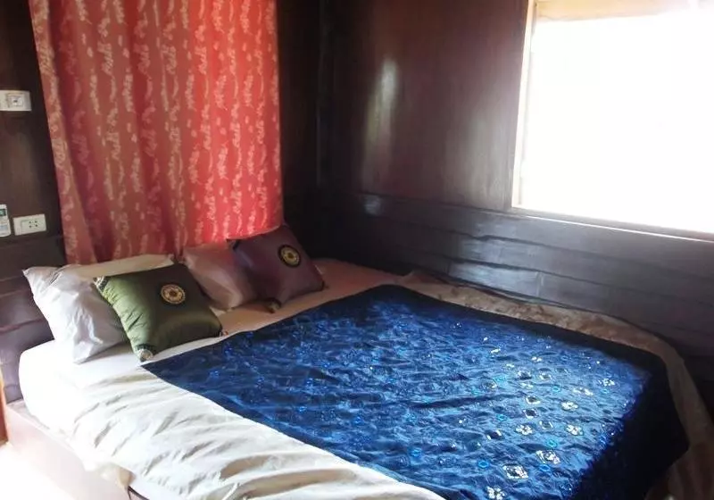 Bangrak Bungalow