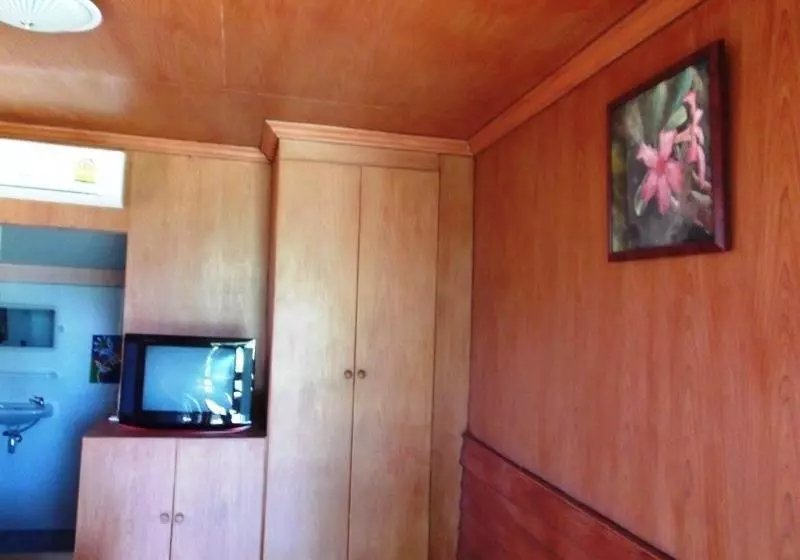 Bangrak Bungalow
