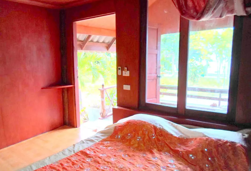 Bangrak Bungalow