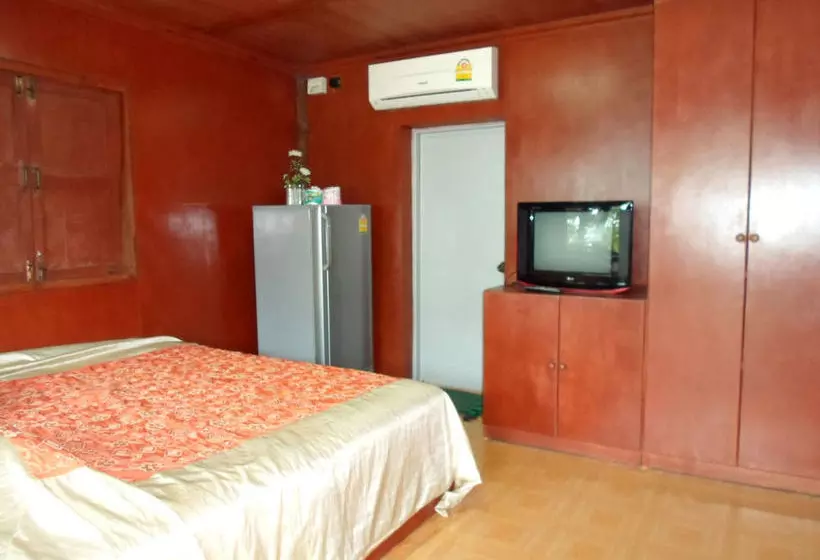 Bangrak Bungalow