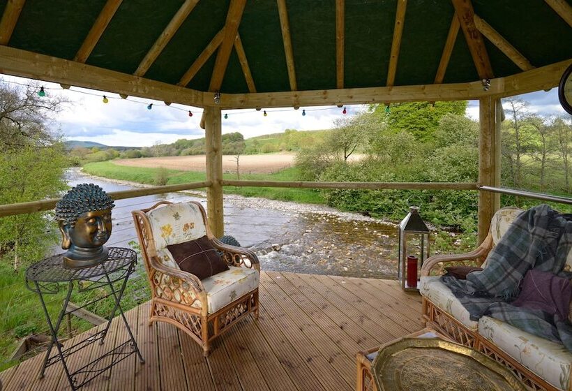 Black Burn Lodge B & B