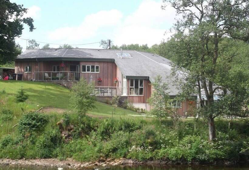 Black Burn Lodge B & B