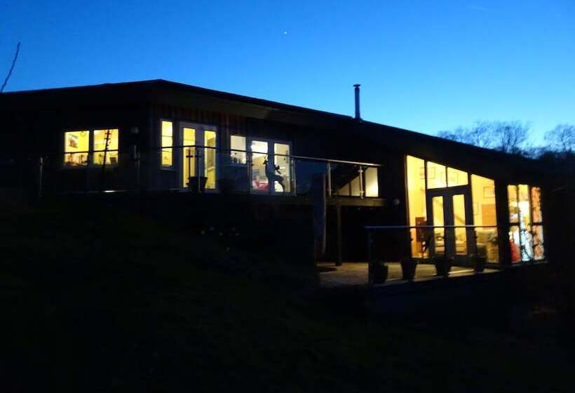 Black Burn Lodge B & B