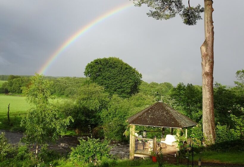 Black Burn Lodge B & B