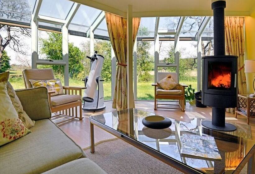 Black Burn Lodge B & B