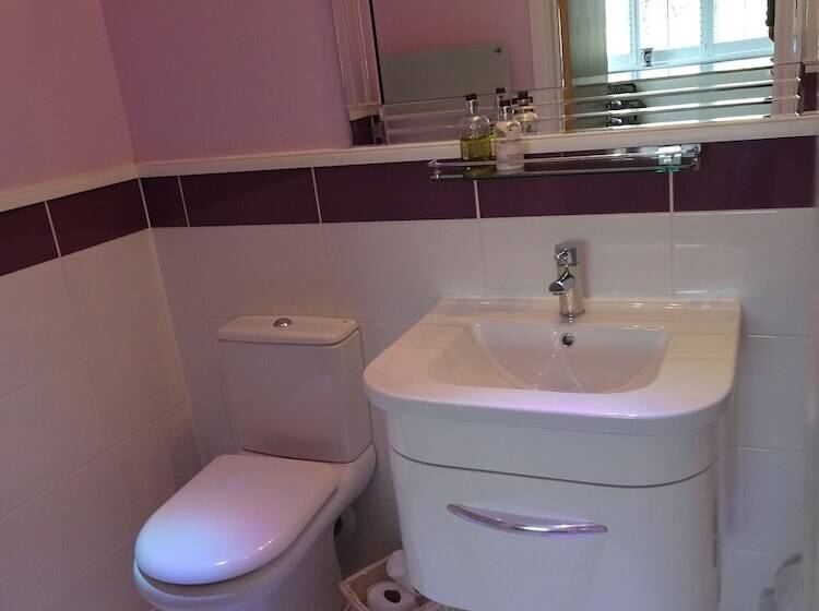 Black Burn Lodge B & B